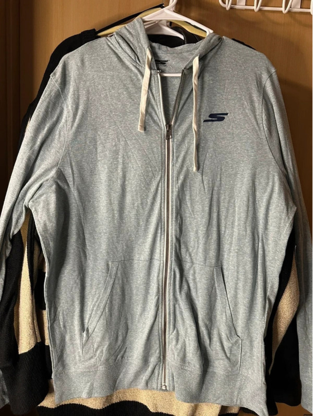 Skechers hoodie